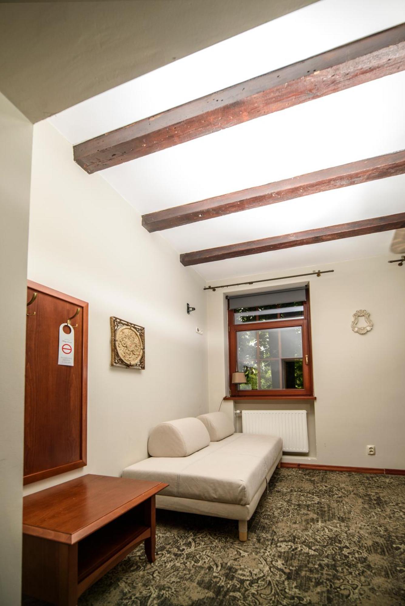 Dworek Bialy Domek Smardzewice Δωμάτιο φωτογραφία